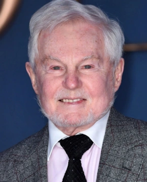 Дерек Джекоби — биография, личная жизнь, фото, новости, британский актер, в молодости, театр, Ричард Клиффорд 2025 - 24СМИ - Биография