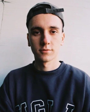 Егор Свирский — биография, личная жизнь, фото, новости, стендап-комик, Настя Веневитина, Виктория Складчикова 2025 - 24СМИ - Биография