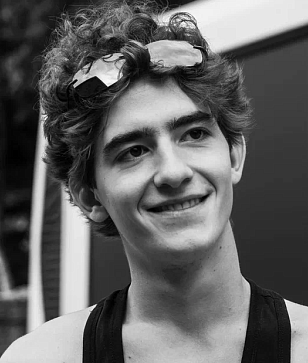 Артём Кошман: «Когда съемки заканчиваются, ты еще какое-то время будто живешь своим героем» - «Новости кино»