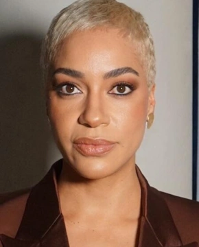 Каш Джамбо — биография, личная жизнь, фото, новости, британская актриса, сценарист, фильмография, театр 2026 - 24СМИ - Биография